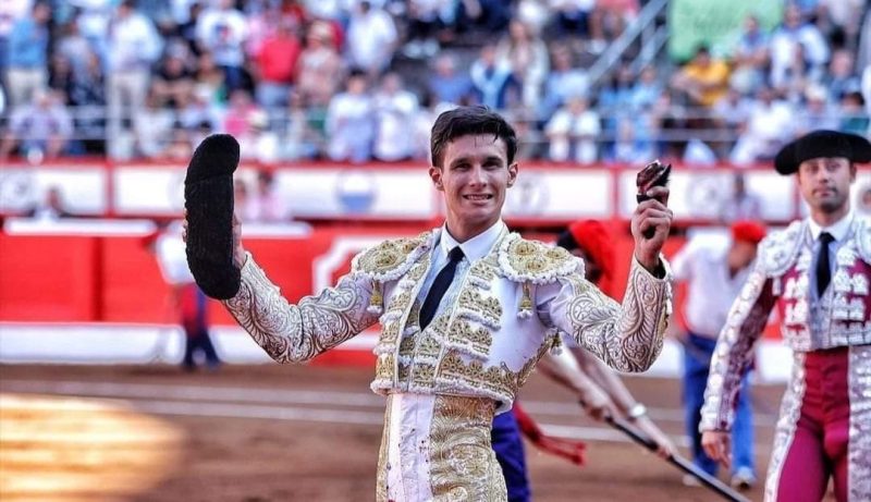 Manuel Diosleguarde: «Entro en la Copa Chenel porque el formato busca jóvenes con proyección que aún no estamos en todas las ferias, y creo que mi perfil se ajusta a la perfección»