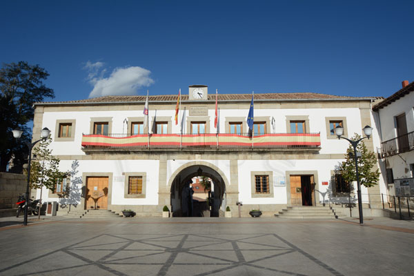 Aránzazu Povedano reivindica San Martín de Valdeiglesias como «el corazón verde de Madrid» y gran referente taurino