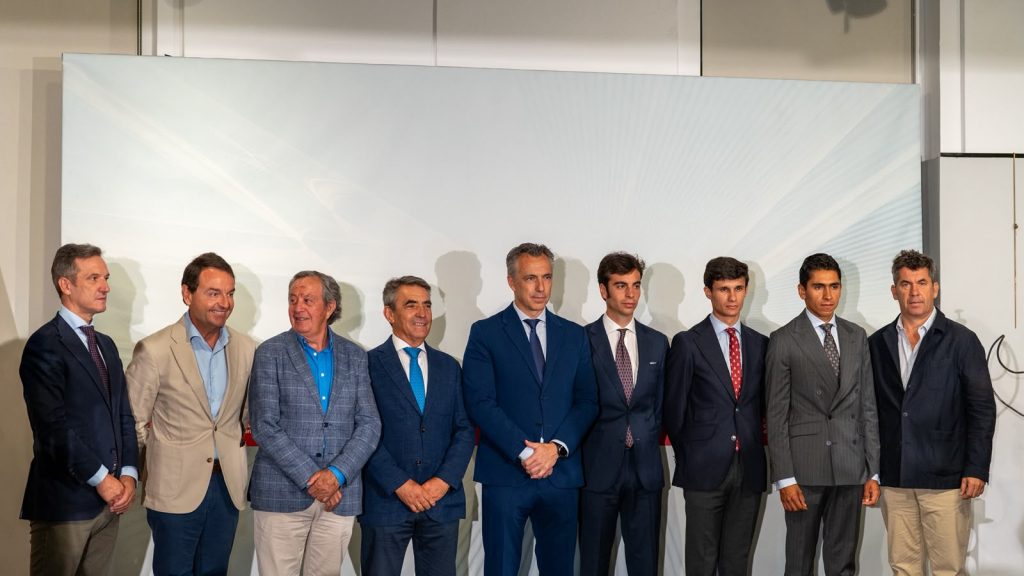 El consejero Carlos Novillo preside la presentación de la Gran Final de la Copa Chenel en Las Ventas