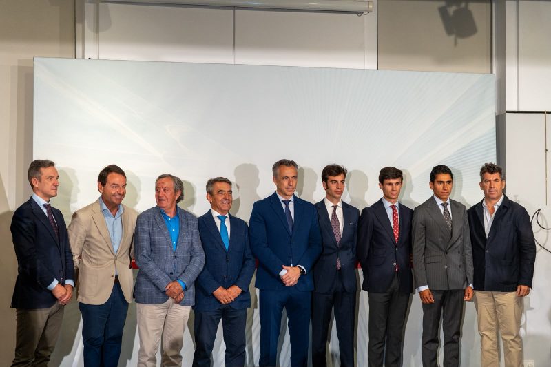 El consejero Carlos Novillo preside la presentación de la Gran Final de la Copa Chenel en Las Ventas